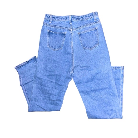 5/25$ ✨ Pretty little thing Mom Jeans - Picture 3 of 6